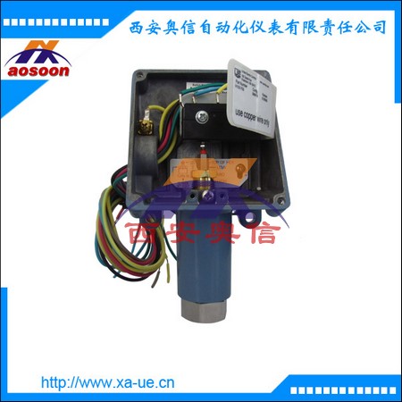 0.6-20.7bar油路低压控制器H100-703-1010美国UE开关DPDT双刀开关